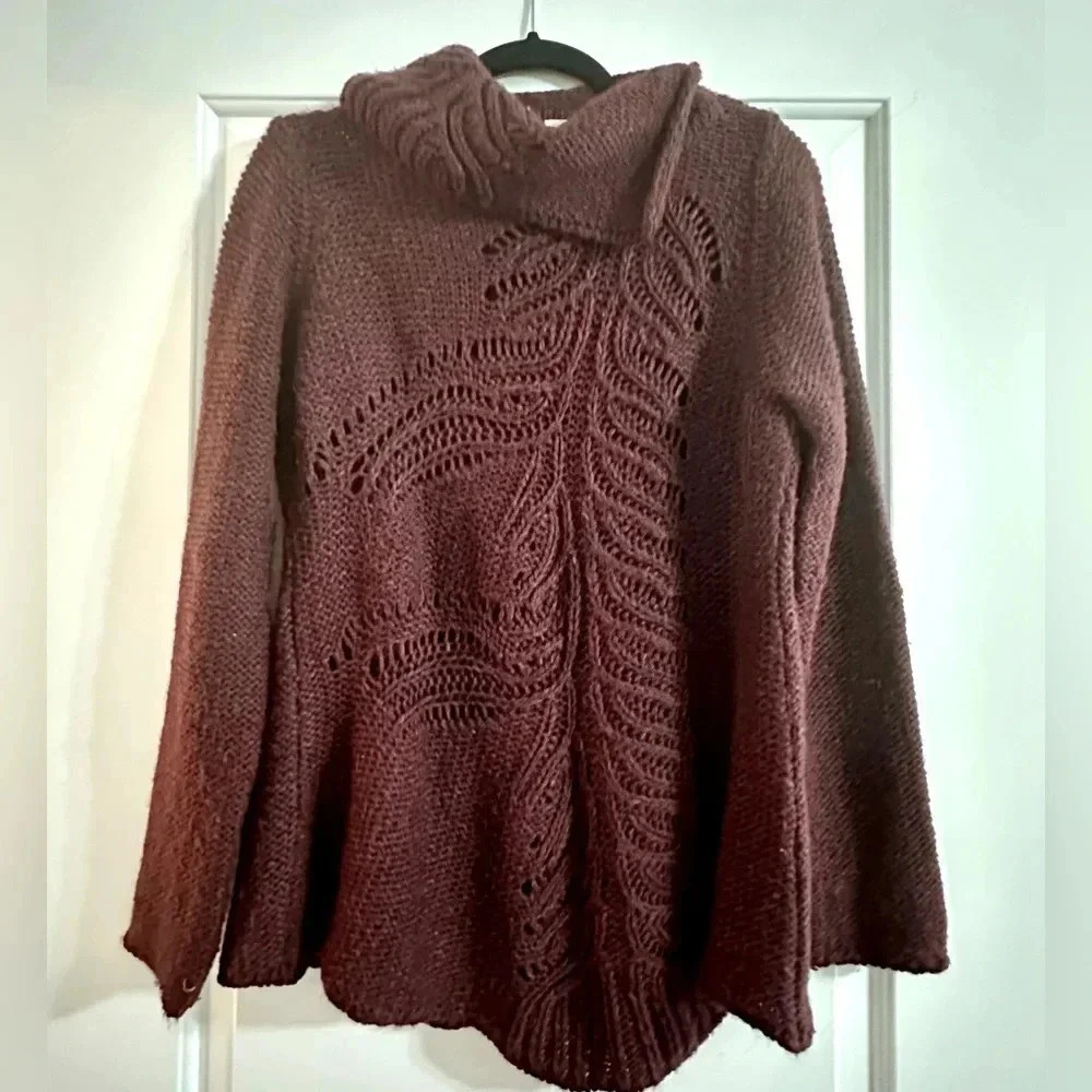 Anthropologie Moth Beautiful Cozy Burgundy Sweater Size M